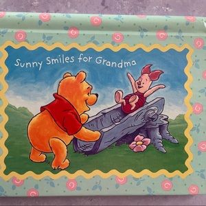 Grandma Brag Book Hallmark Winnie the Pooh